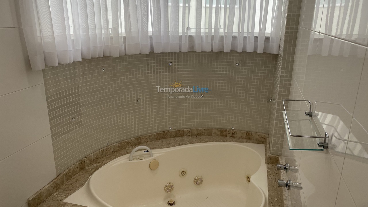 Apartment for vacation rental in Itapema (Meia Praia)