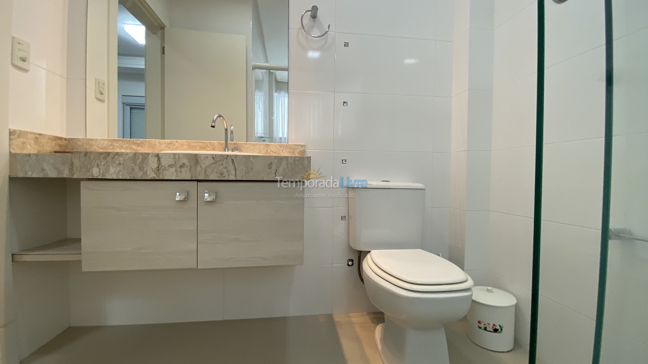 Apartment for vacation rental in Itapema (Meia Praia)