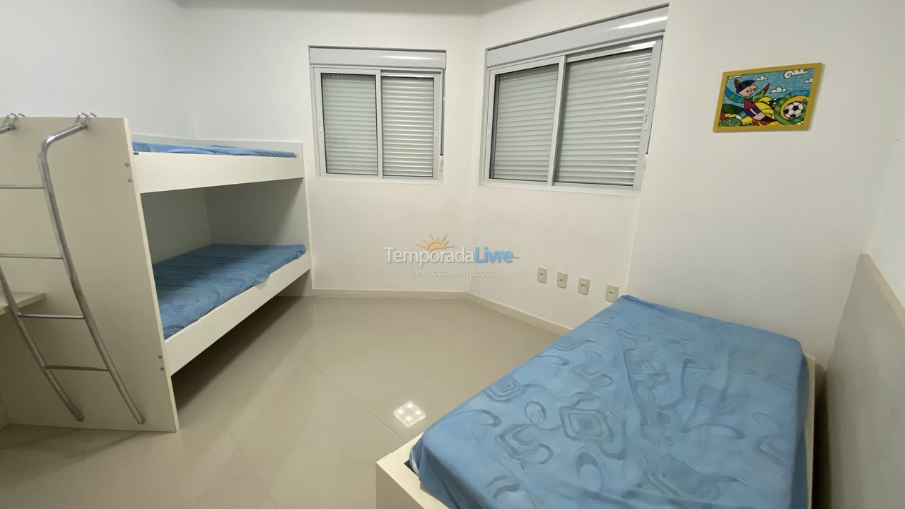 Apartment for vacation rental in Itapema (Meia Praia)