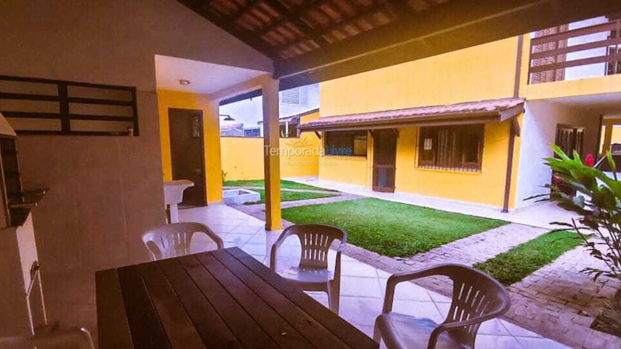 Casa para aluguel de temporada em Ubatuba (Praia Grande)