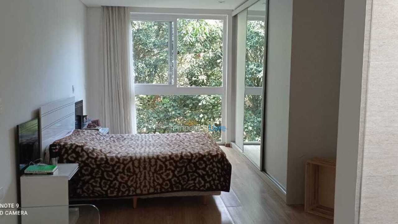 House for vacation rental in Carapicuíba (Granja Viana)