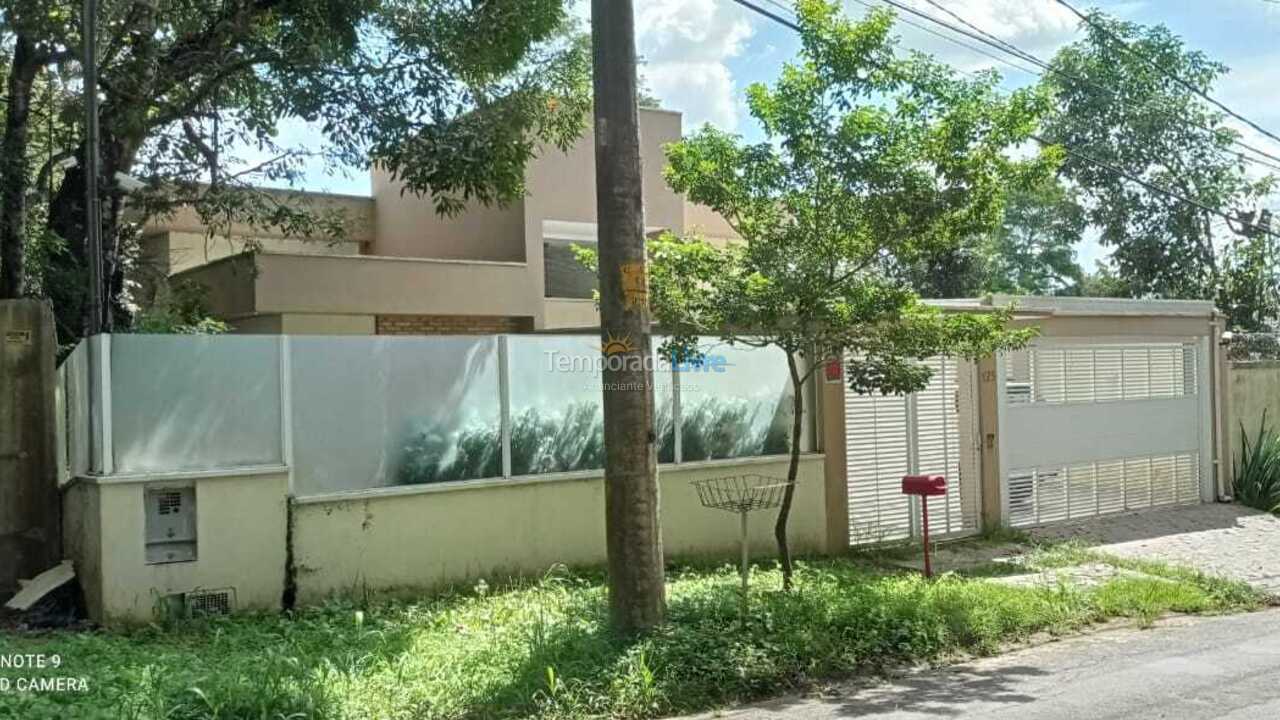 House for vacation rental in Carapicuíba (Granja Viana)