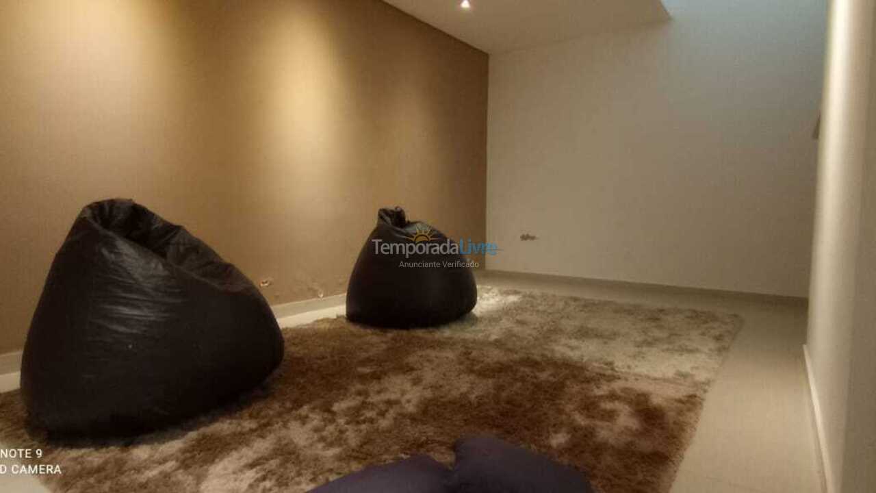 House for vacation rental in Carapicuíba (Granja Viana)