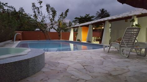 Belíssima casa à 100 metros da praia de Barequeçaba em São Sebastião