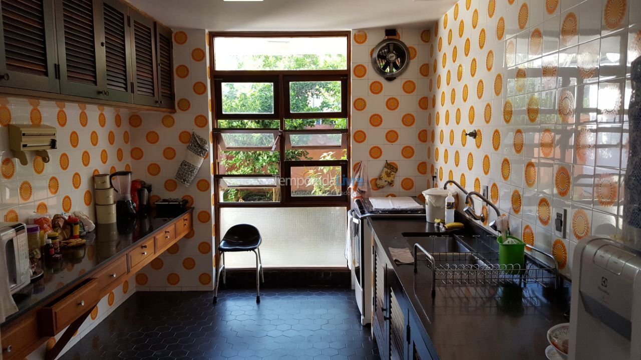 Casa para aluguel de temporada em São Sebastião (Barequeçaba)