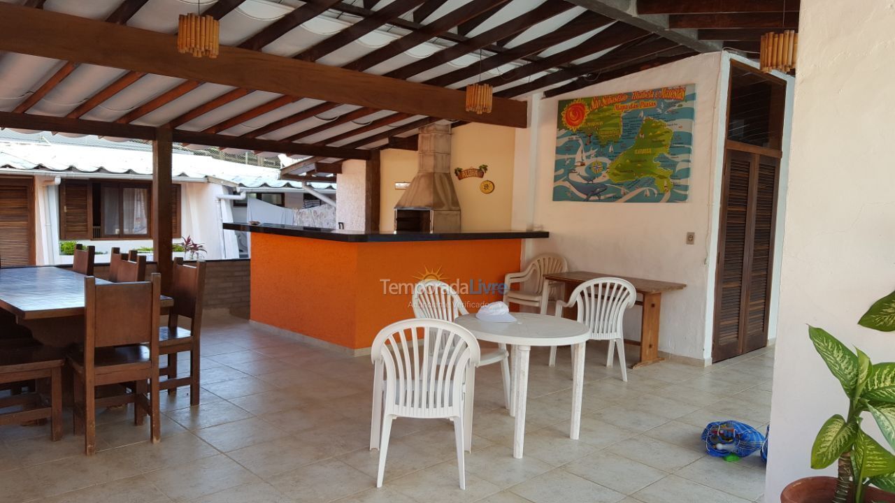 Casa para aluguel de temporada em São Sebastião (Barequeçaba)