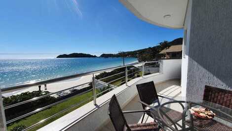 Cobertura duplex, de frente para o mar, na Praia de Bombinhas!