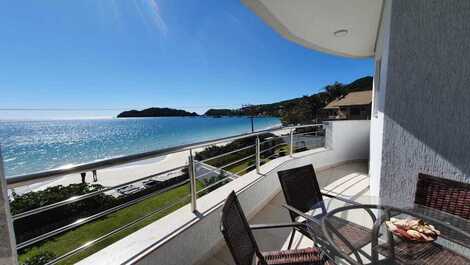 Cobertura duplex, de frente para o mar, na Praia de Bombinhas!