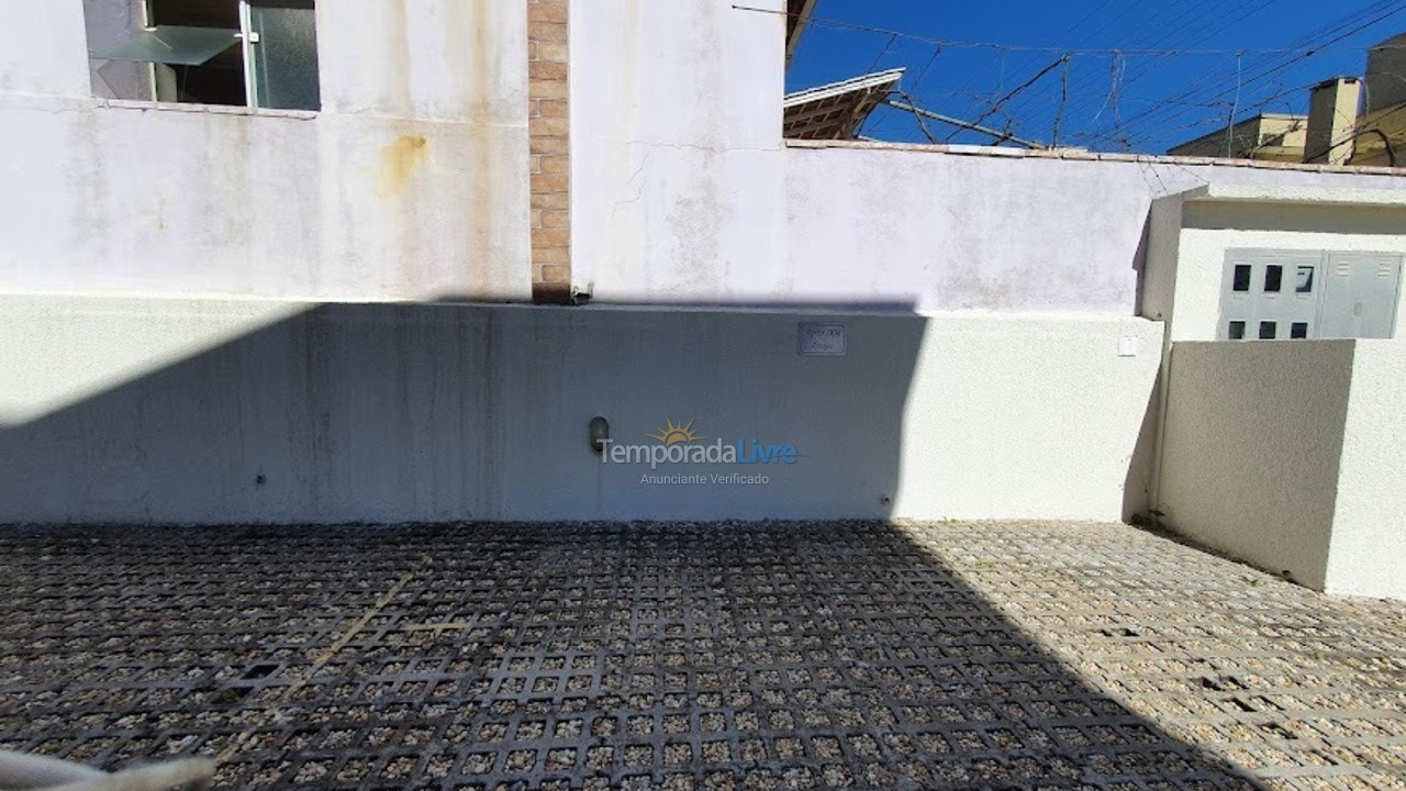 Apartamento para aluguel de temporada em Bombinhas (Praia de Bombinhas)