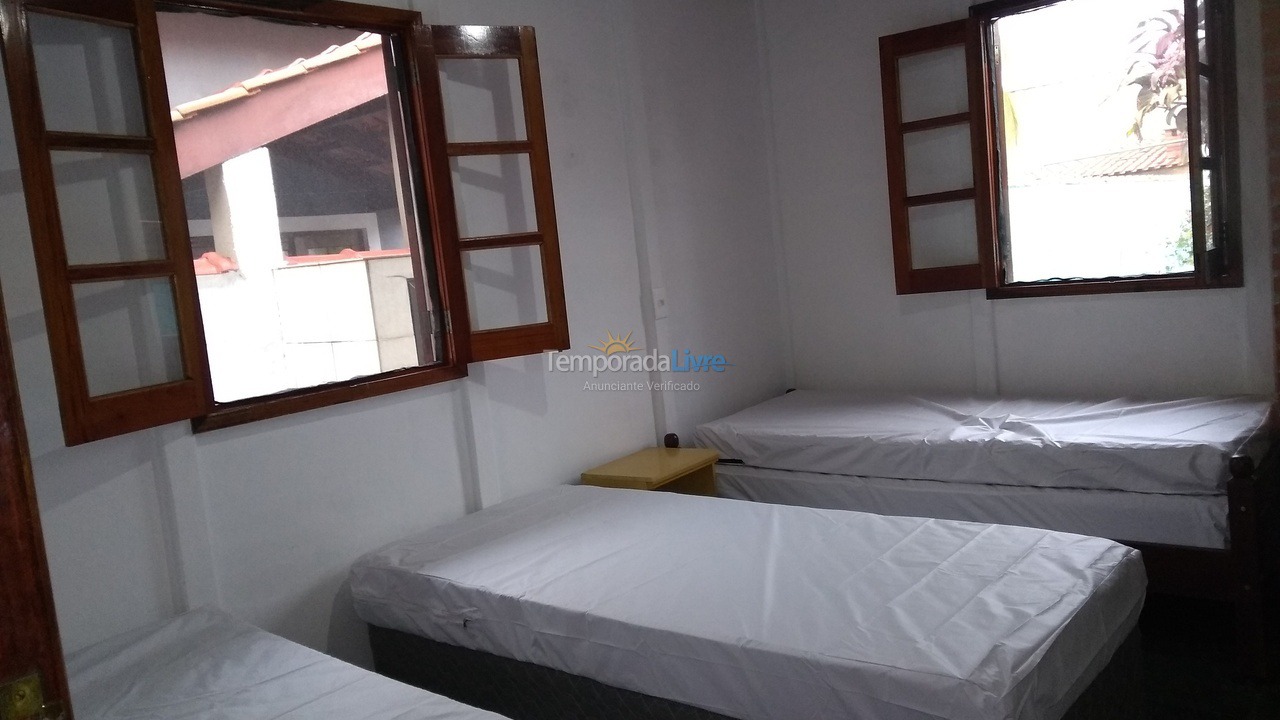 Casa para aluguel de temporada em Bertioga (Condominio Morada da Praia)