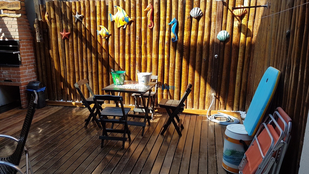 Casa para alquiler de vacaciones em Bertioga (Condominio Morada da Praia)