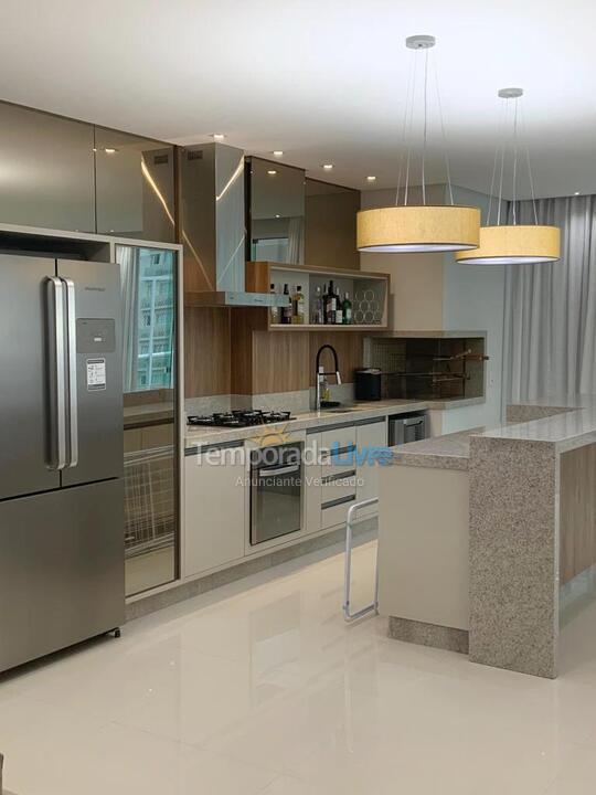 Apartment for vacation rental in Itapema (Meia Praia)