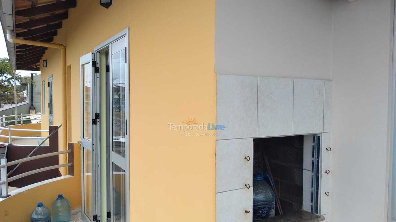 Apartment for vacation rental in Itapoá (Barra do Saí)