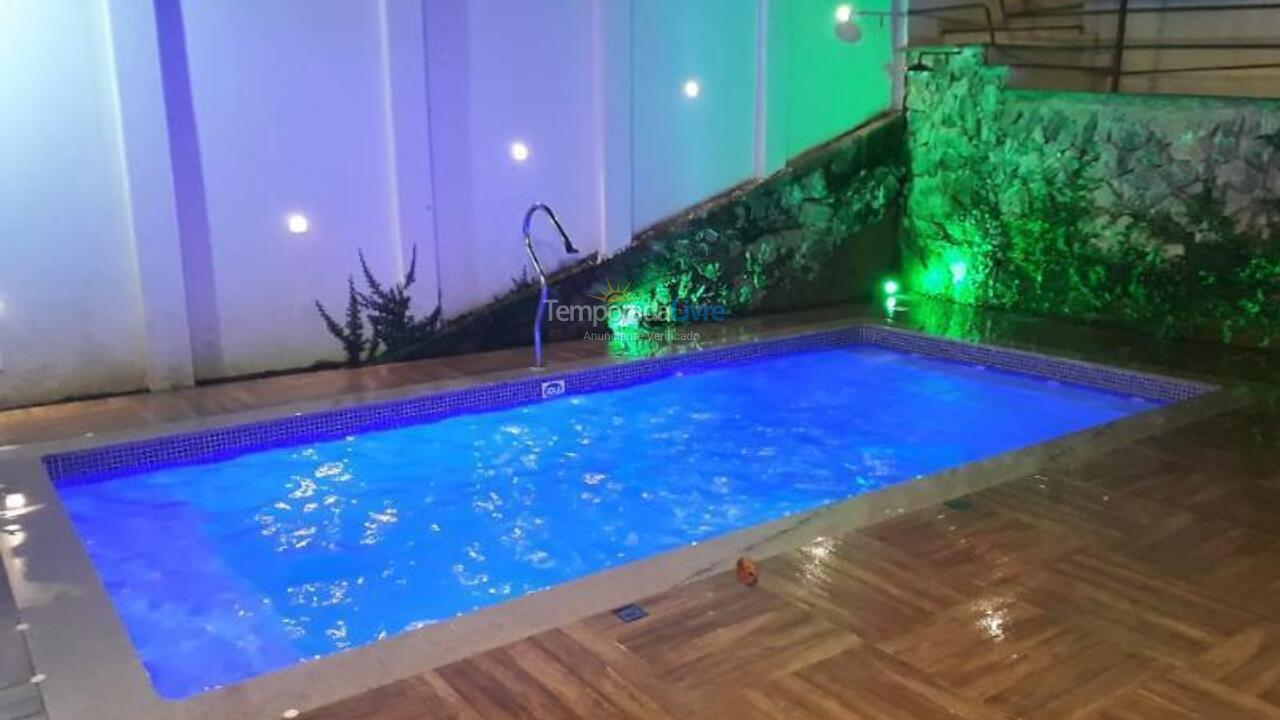 Casa para alquiler de vacaciones em Guarapari (Praia das Castanheiras)