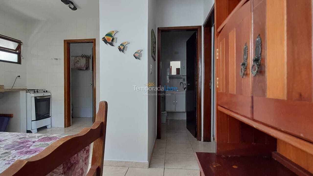 Apartamento para aluguel de temporada em Ubatuba (Praia das Toninhas)