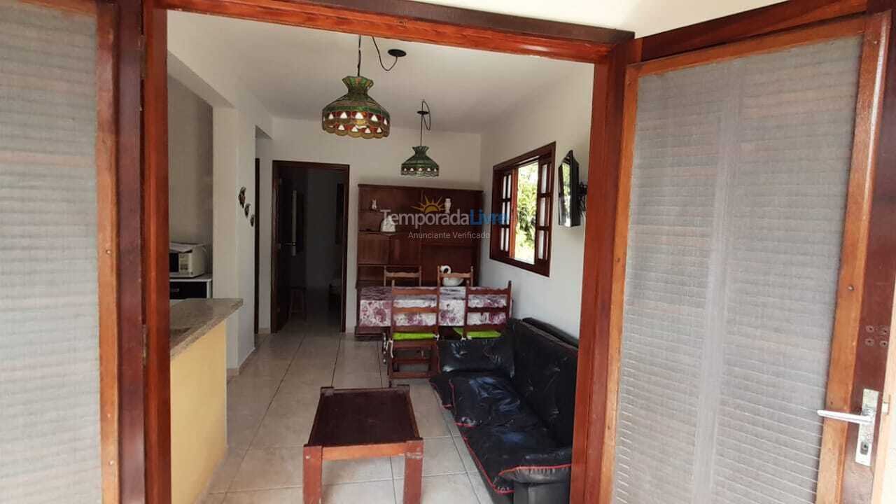 Apartamento para aluguel de temporada em Ubatuba (Praia das Toninhas)