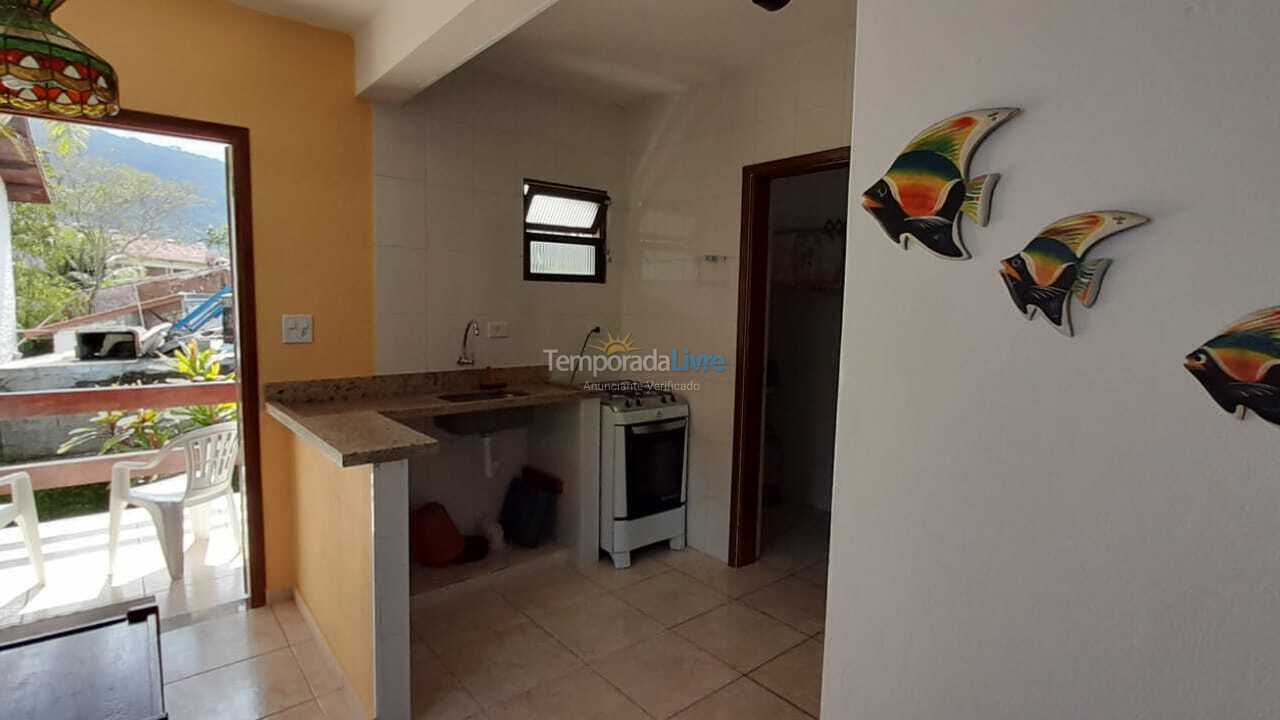Apartamento para aluguel de temporada em Ubatuba (Praia das Toninhas)