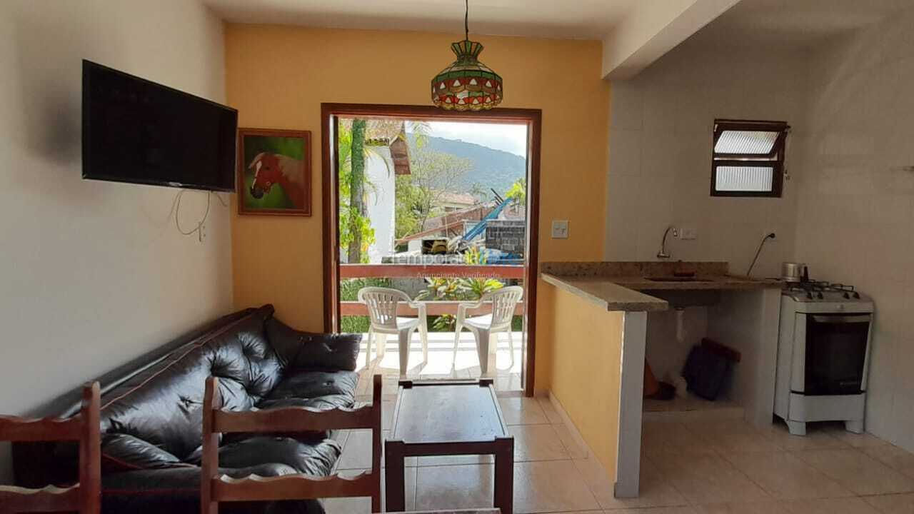 Apartamento para aluguel de temporada em Ubatuba (Praia das Toninhas)