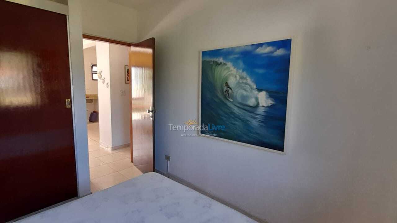 Apartamento para aluguel de temporada em Ubatuba (Praia das Toninhas)