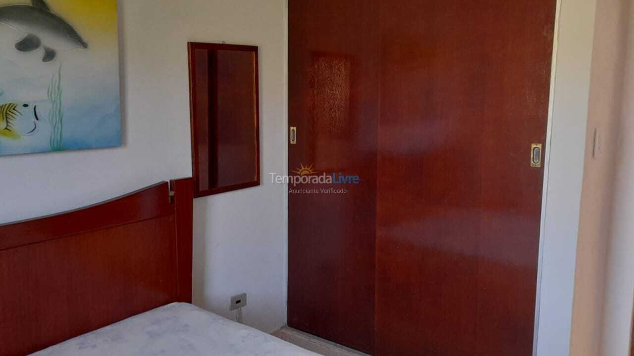 Apartamento para aluguel de temporada em Ubatuba (Praia das Toninhas)