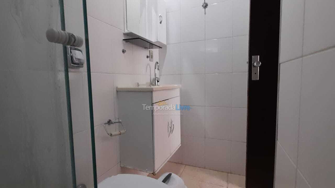Apartamento para aluguel de temporada em Ubatuba (Praia das Toninhas)
