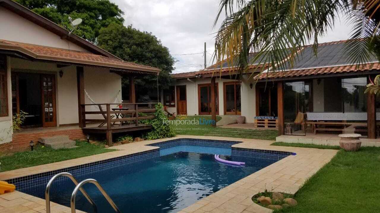 Casa para aluguel de temporada em Vargem Grande Paulista (Mariapolis Ginetta)