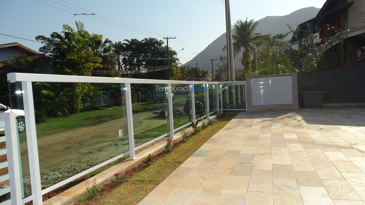 Casa para aluguel de temporada em Ubatuba (Lagoinha)