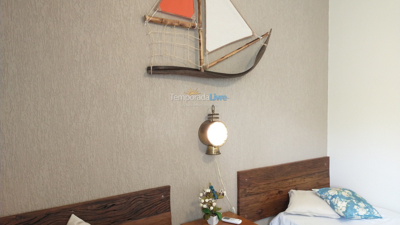 Apartamento para aluguel de temporada em Ubatuba (Praia das Toninhas)