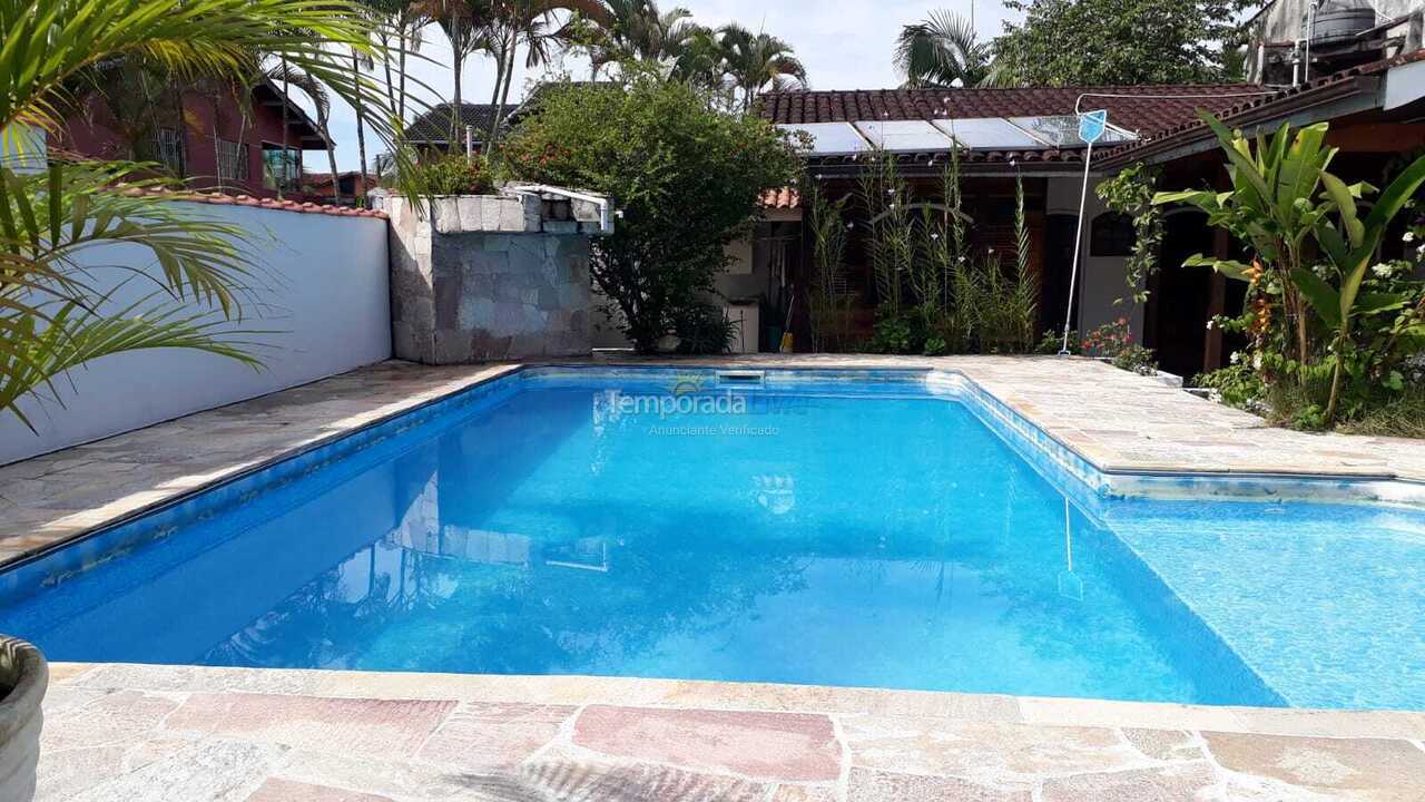 House for vacation rental in Bertioga (Condominio Morada da Praia)