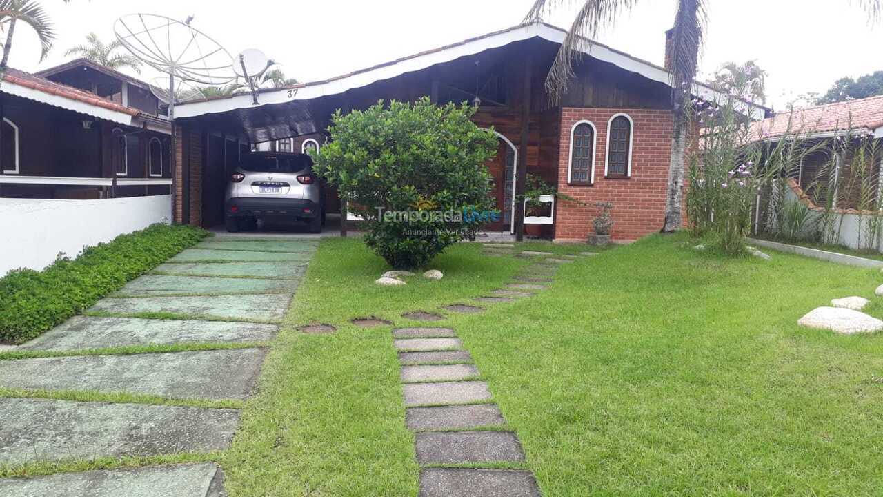 House for vacation rental in Bertioga (Condominio Morada da Praia)