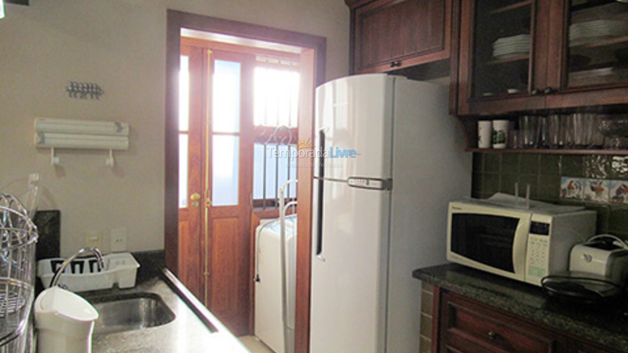 Apartamento para aluguel de temporada em Florianópolis (Lagoinha)