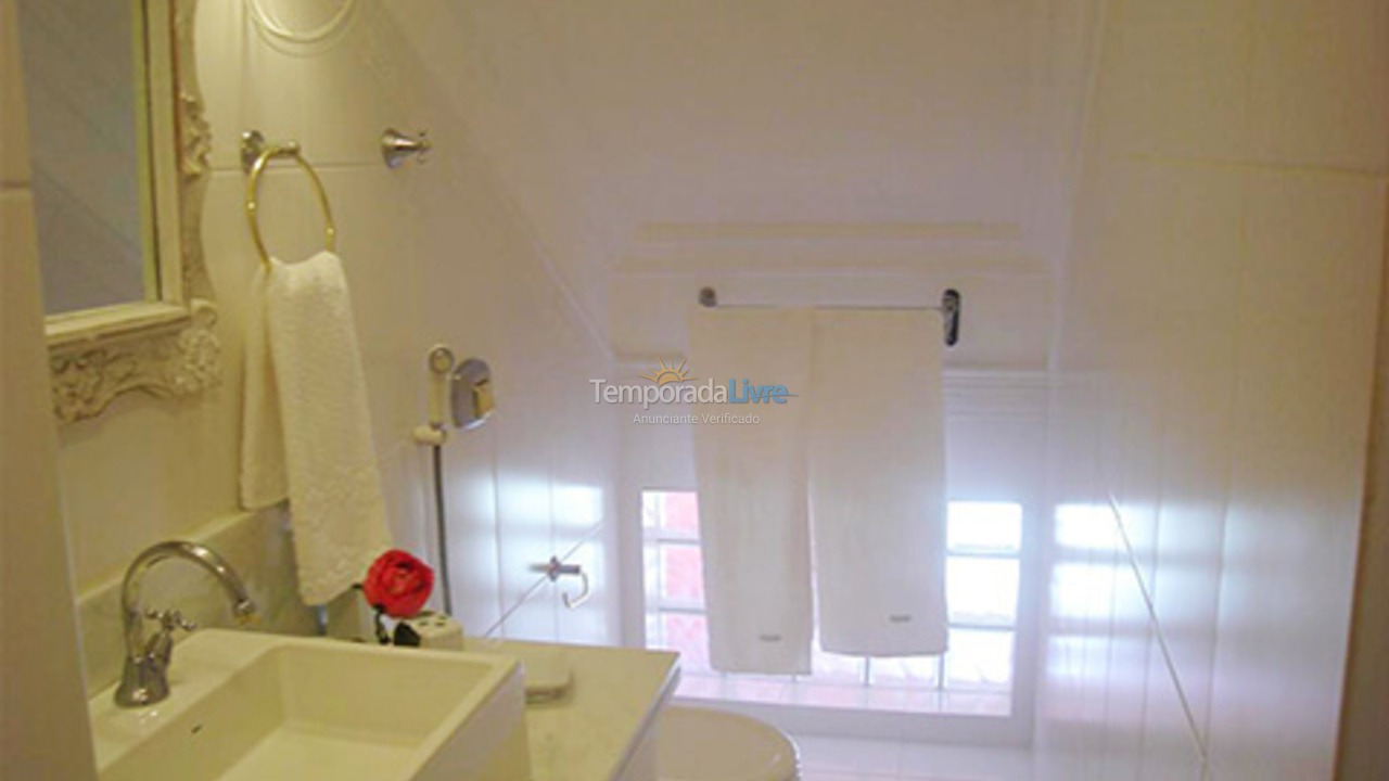 Apartamento para aluguel de temporada em Florianópolis (Lagoinha)