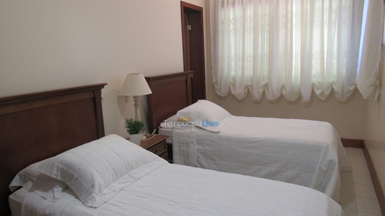 Apartamento para aluguel de temporada em Florianópolis (Lagoinha)