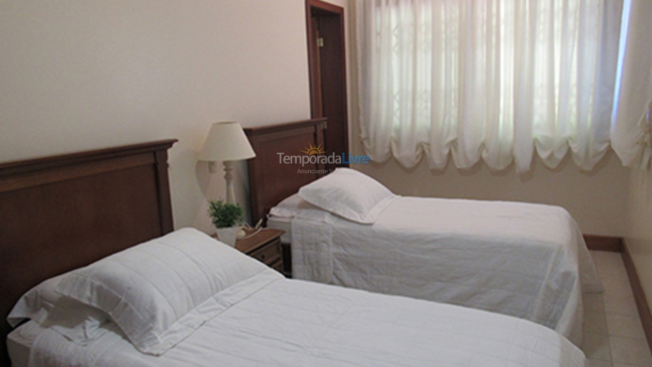 Apartamento para aluguel de temporada em Florianópolis (Lagoinha)