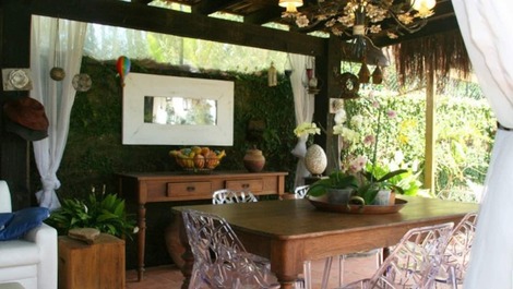 BELÍSSIMA CASA FRENTE MAR 5 SUITES - ALUGUEL POR TEMPORADA