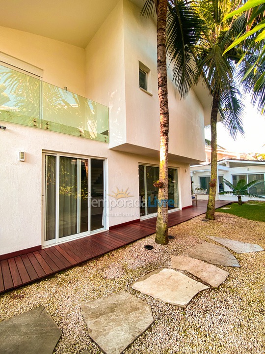 Casa para aluguel de temporada em São Sebastião (Maresias)