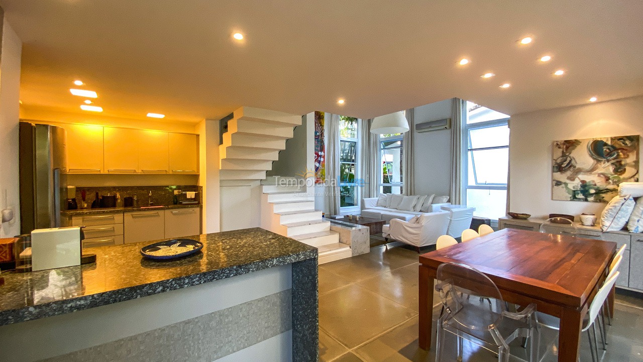 Casa para aluguel de temporada em São Sebastião (Maresias)