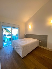 LINDA MANSÃO PÉ NA AREIA - DISPONÍVEL RÉVEILLON