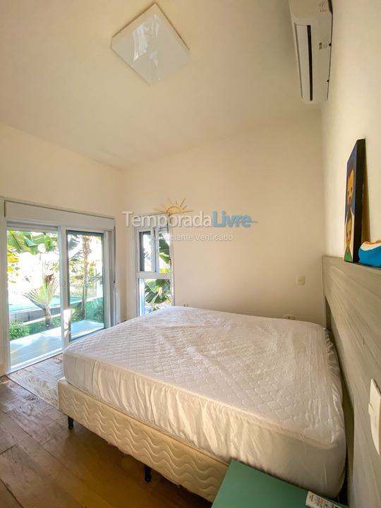 Casa para aluguel de temporada em São Sebastião (Maresias)