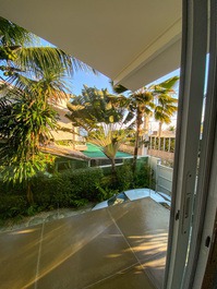 LINDA MANSÃO PÉ NA AREIA - DISPONÍVEL RÉVEILLON