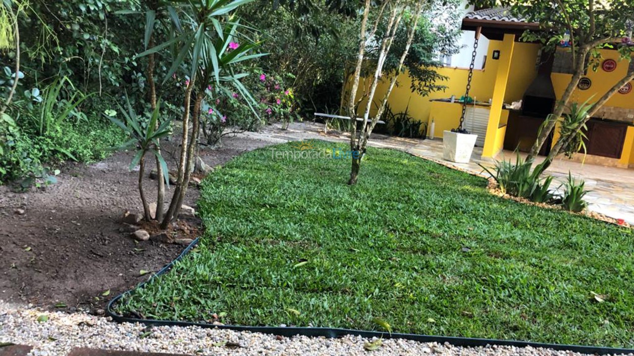 House for vacation rental in Bertioga (Praia de Guaratuba)