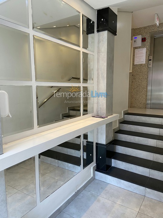 Apartamento para aluguel de temporada em Balneário Camboriú (Praia Central)