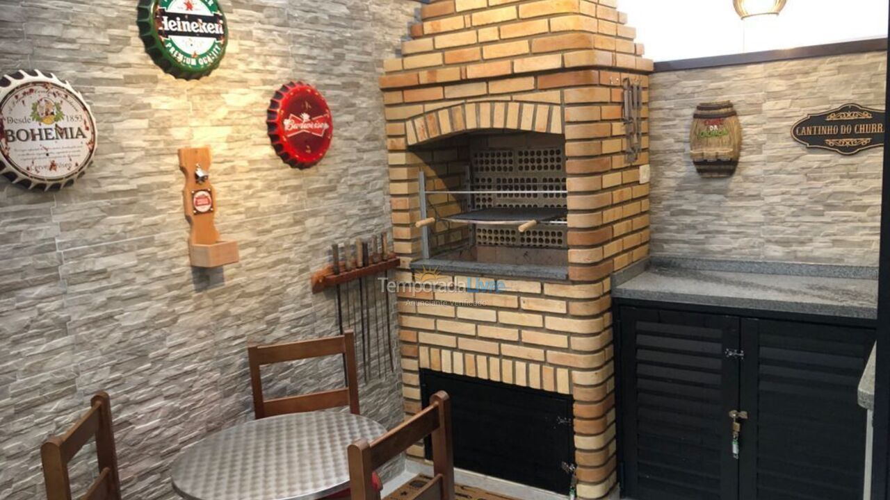 Casa para aluguel de temporada em Ubatuba (Maranduba)