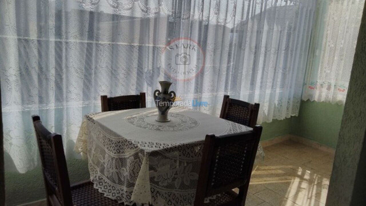 Casa para alquiler de vacaciones em Matinhos (Caiobá)