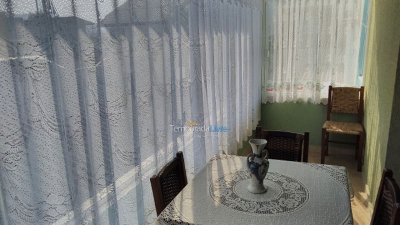 Casa para alquiler de vacaciones em Matinhos (Caiobá)