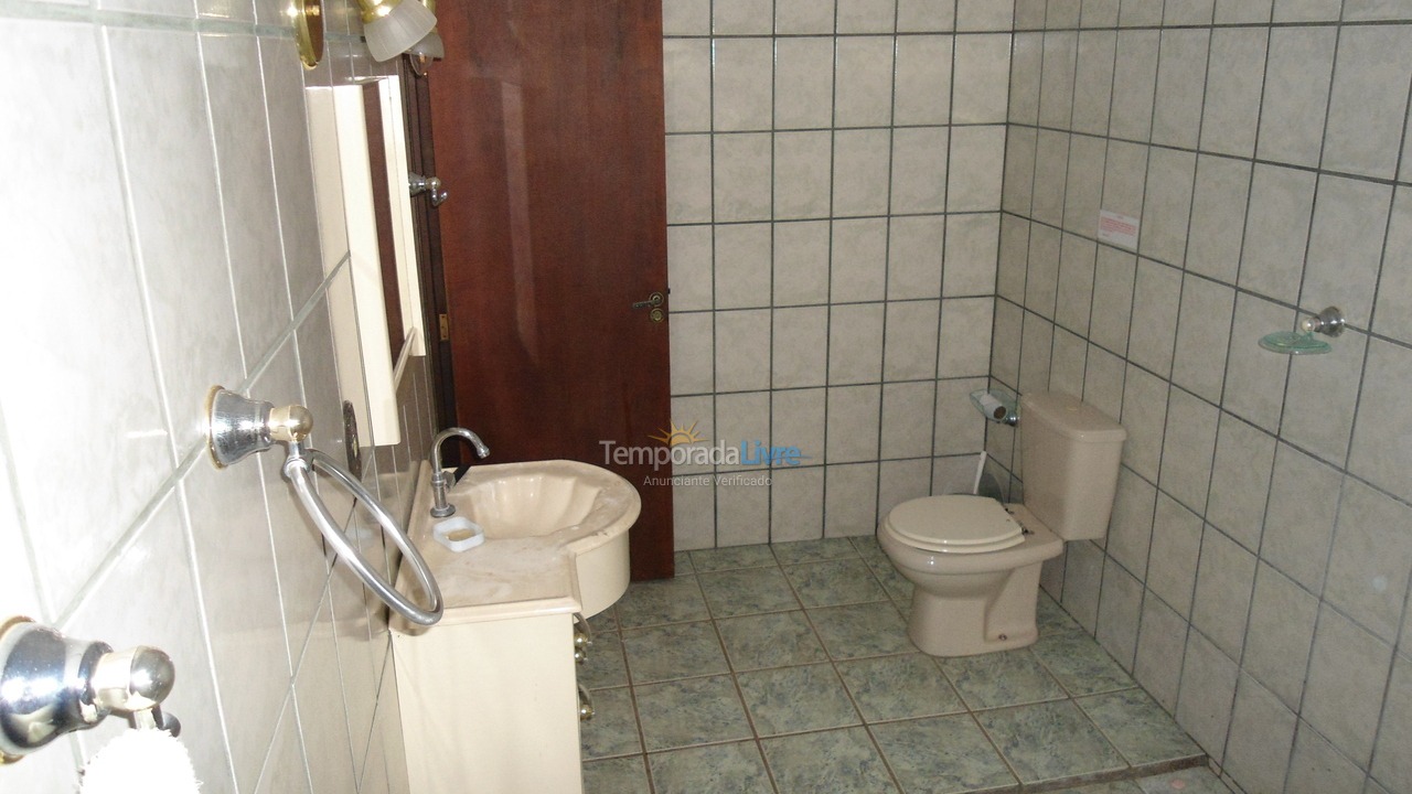 Granja para alquiler de vacaciones em Mairinque (Condomínio Porta do Sol)