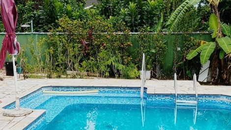 Paraiso na praia em condomínio fechado,  piscina particular 