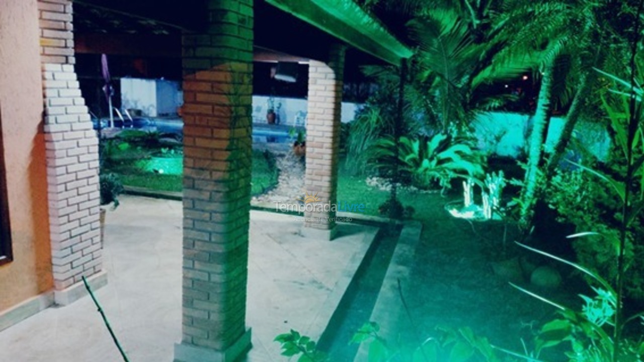 Casa para aluguel de temporada em Bertioga (Boraceia)