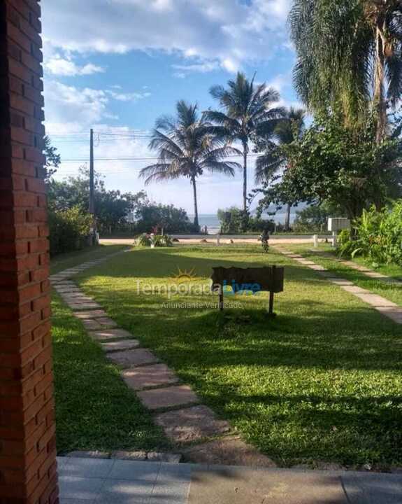 Casa para aluguel de temporada em Ubatuba (Lagoinha)