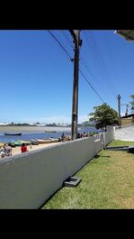 Guarda do Embaú - Frente pra praia